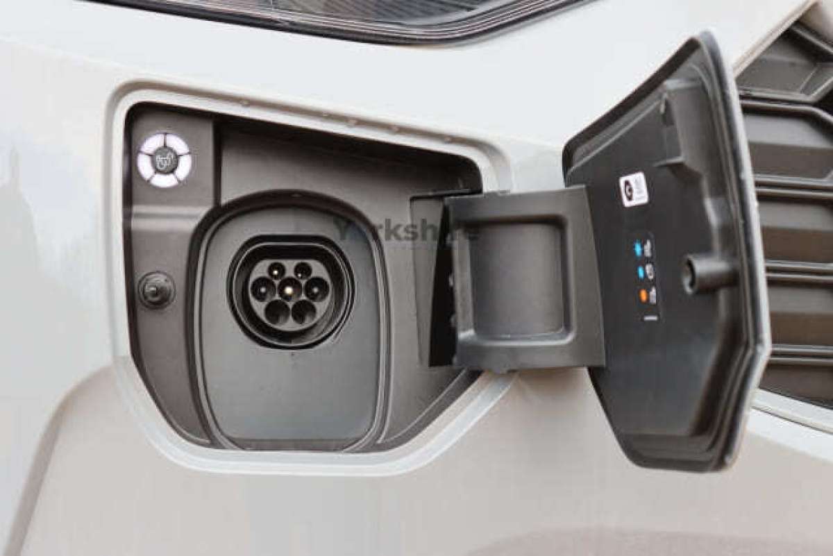 This is the Transit Custom 320 L1H1 232PS PHEV Sport Van vehicle.